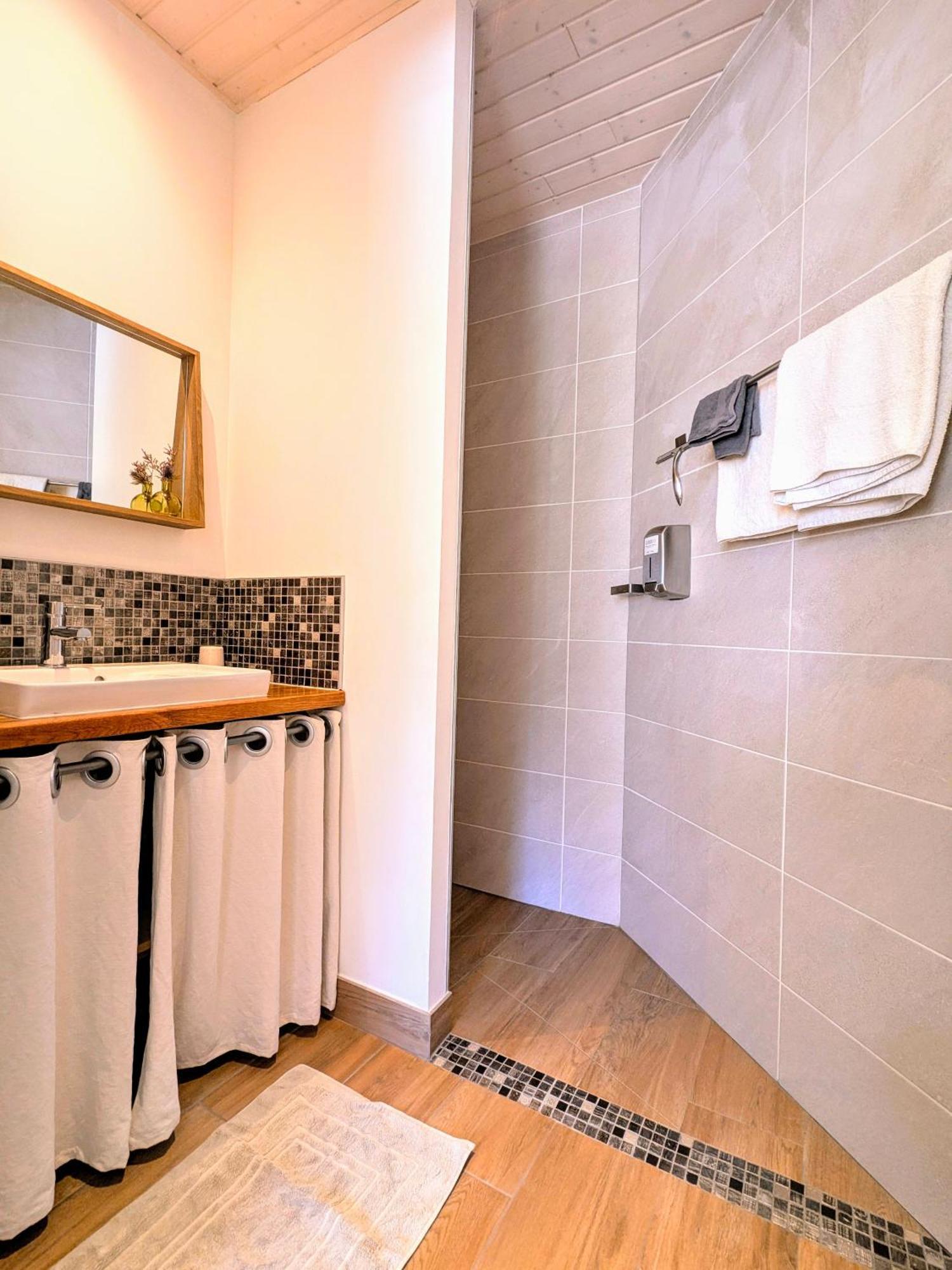 Villa Font Vive - Chambres D'Hotes Eco-Labellisees Avec Cuisine - Confort, Calme Et Vue Exceptionnels ! Grospierres Ngoại thất bức ảnh